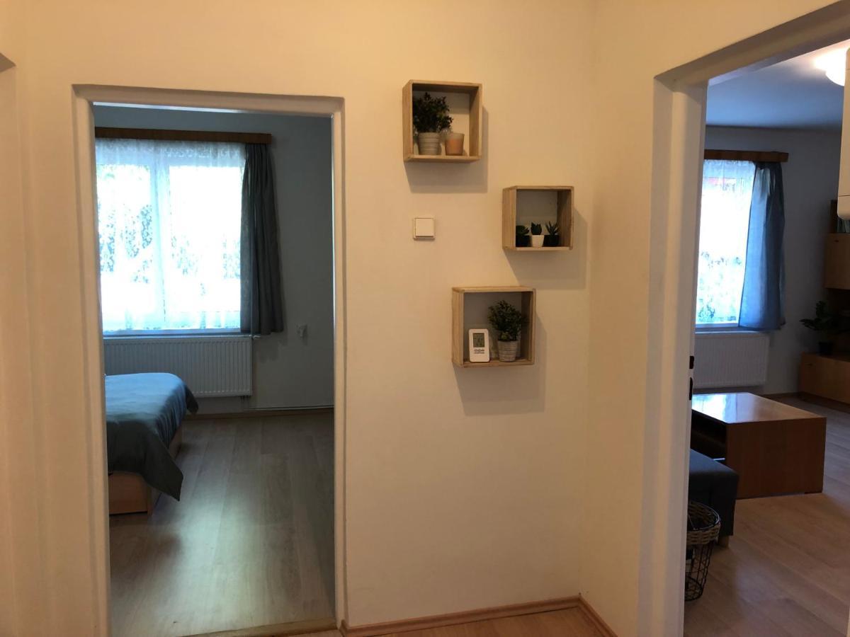 Apartmany Jevany Ngoại thất bức ảnh