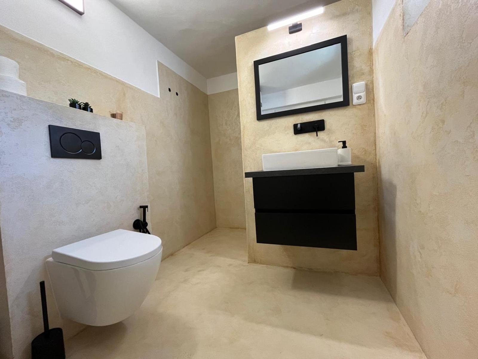 Apartmany Jevany Ngoại thất bức ảnh